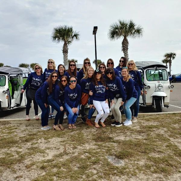 girls enjoying a Go Tuk'n scavenger hunt in Jacksonville